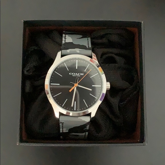 Coach watch - Picture 1 of 1
